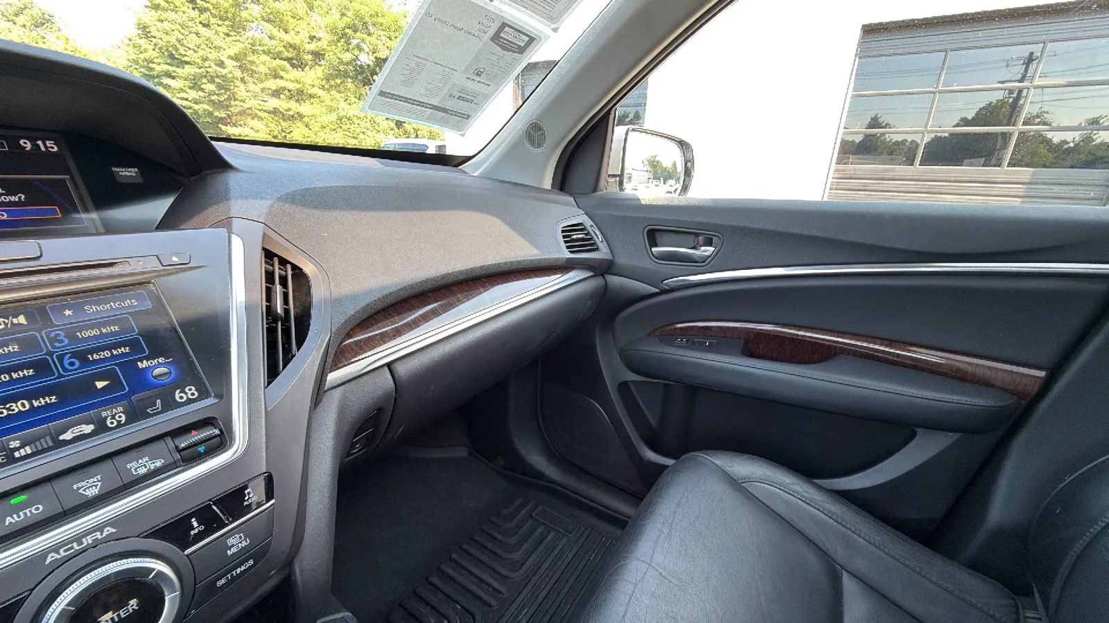 Used 2017 Acura MDX SH-AWD image 32