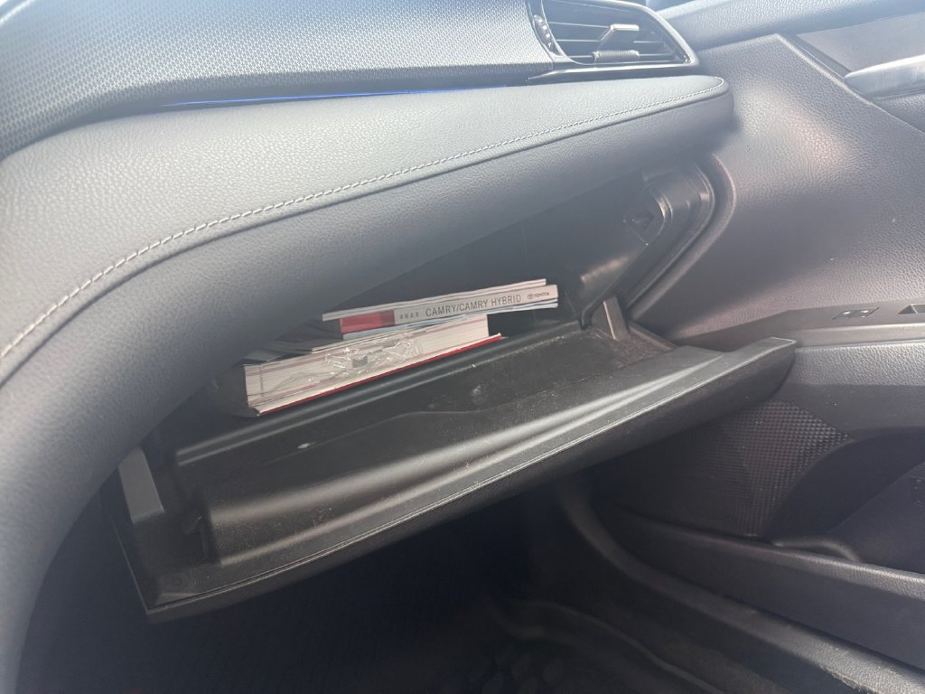 Used 2022 Toyota Camry XSE w/ Navigation Package FWD image 18