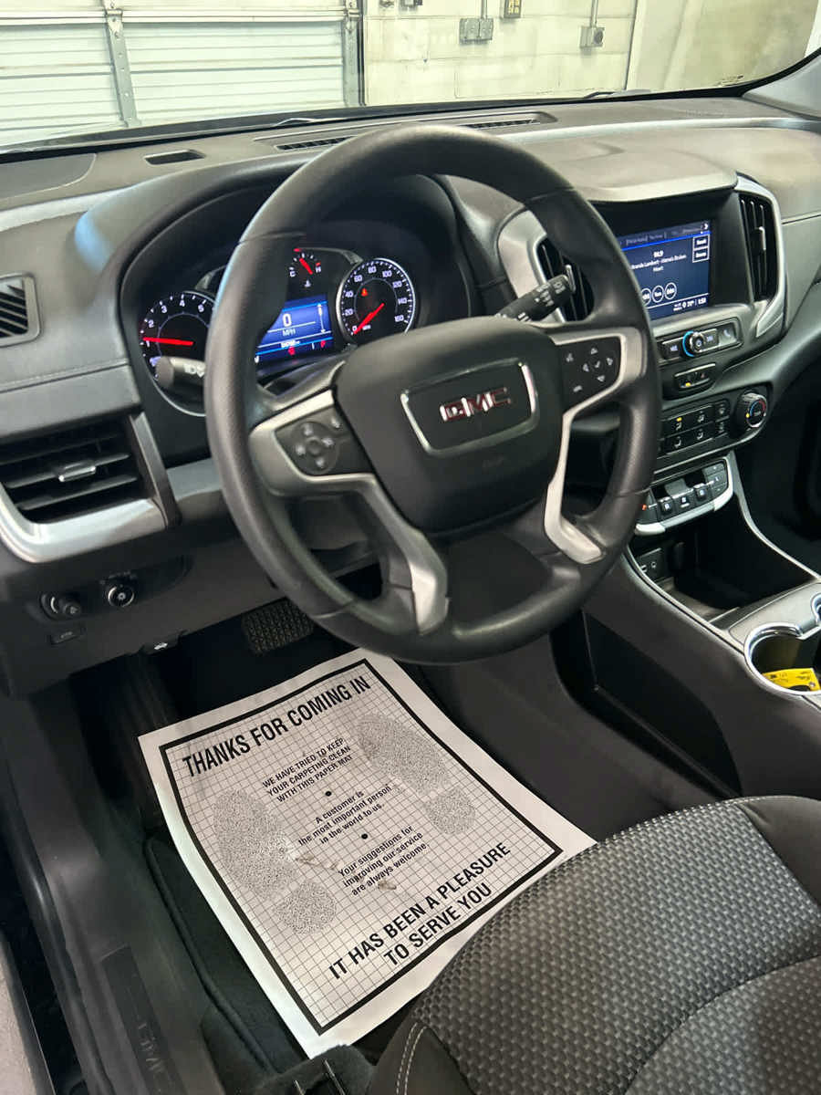 Used 2023 GMC Terrain SLE FWD image 8