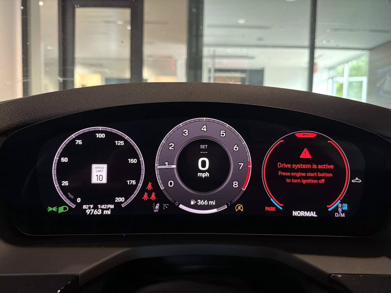 Certified 2025 Porsche Panamera RWD image 26