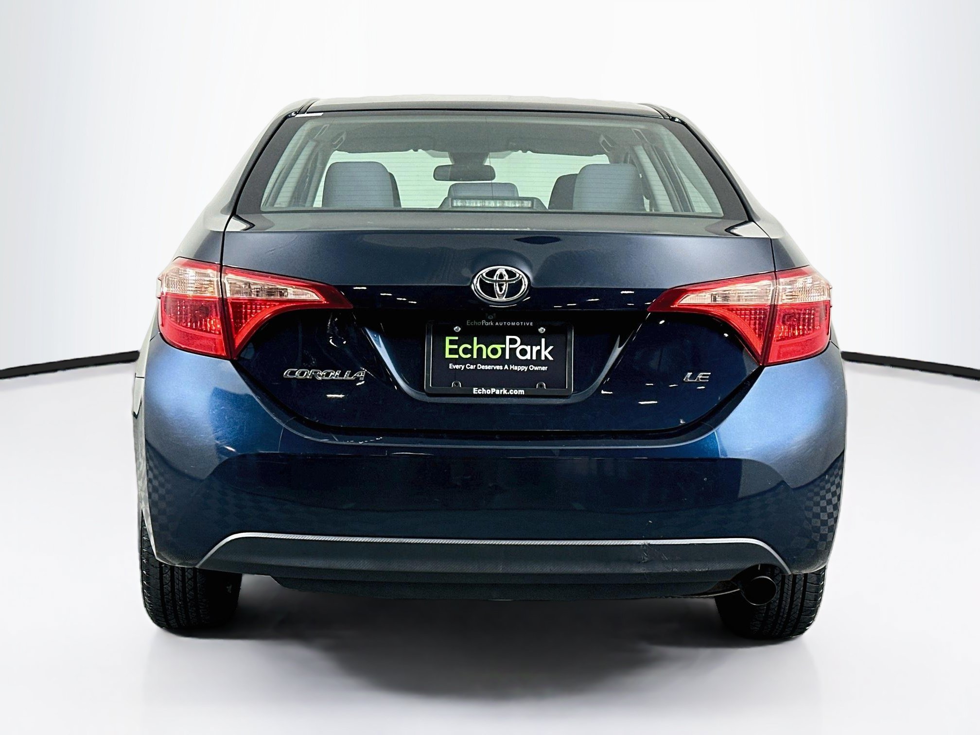 Used 2018 Toyota Corolla LE FWD image 7