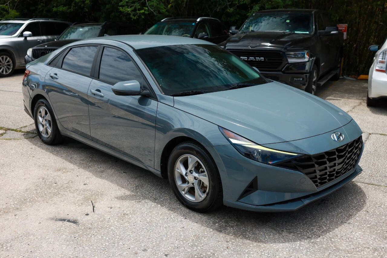 Used 2021 Hyundai Elantra SE FWD image 8