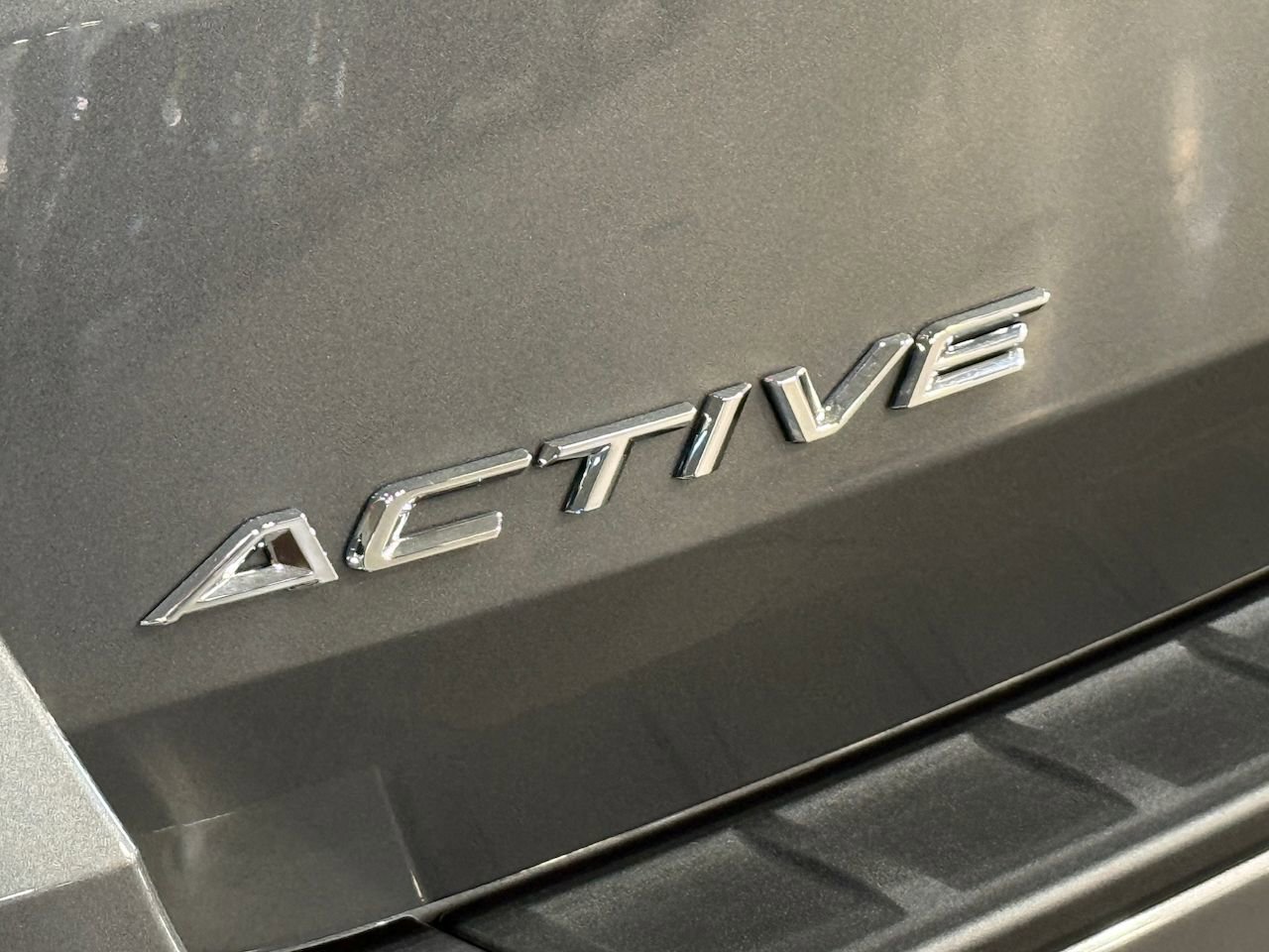 New 2026 Ford Explorer Active w/ Active Comfort Package image 3