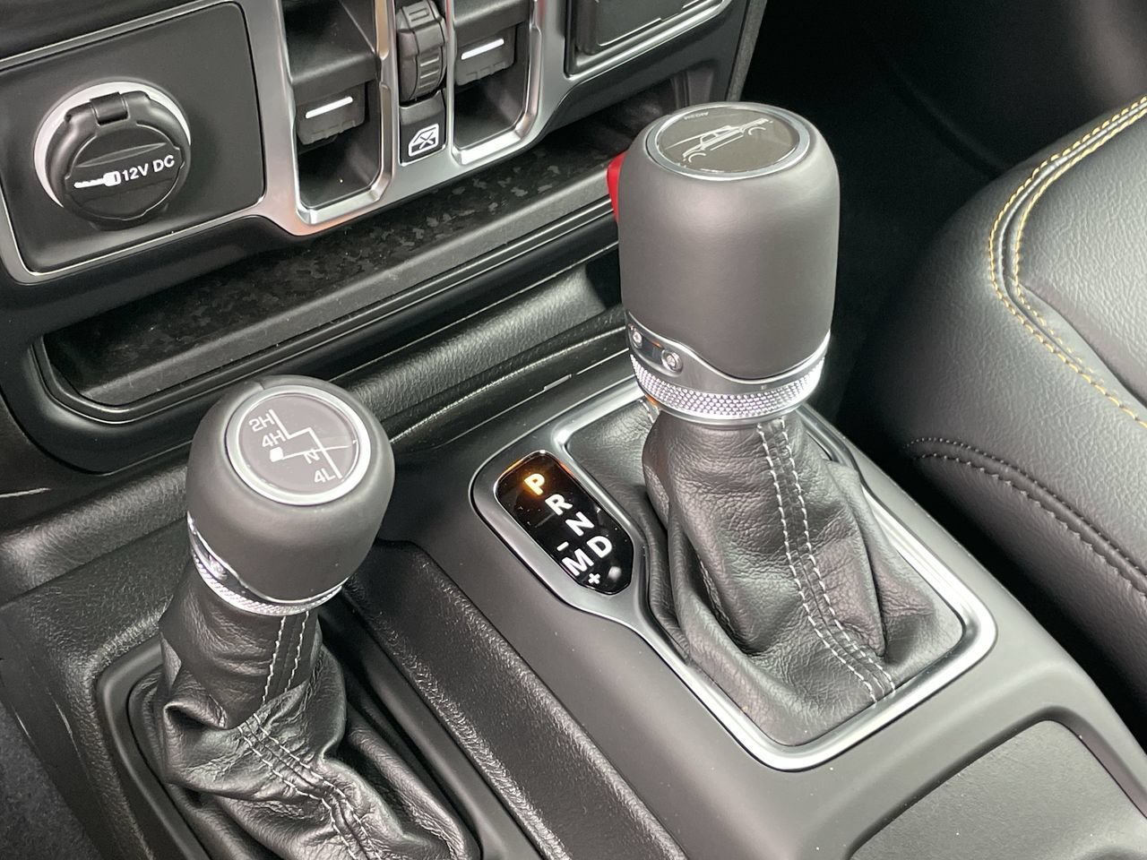 New 2026 Jeep Gladiator Sport AWD/4WD image 17