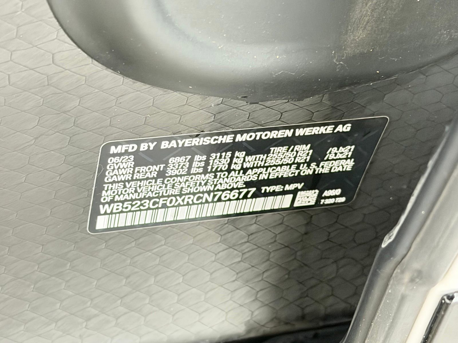 Used 2024 BMW iX xDrive50 w/ Premium Package AWD/4WD image 28