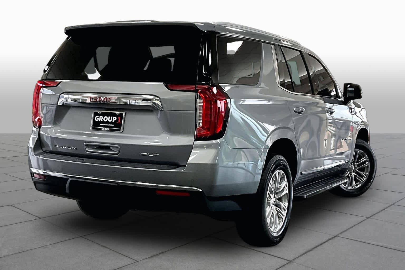 Used 2023 GMC Yukon SLT w/ SLT Premium Package RWD image 13