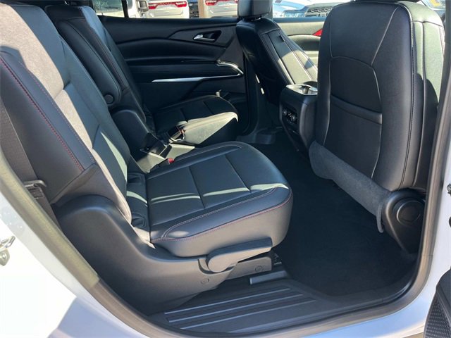 Used 2025 Chevrolet Traverse Z71 w/ Driver Confidence Package image 13