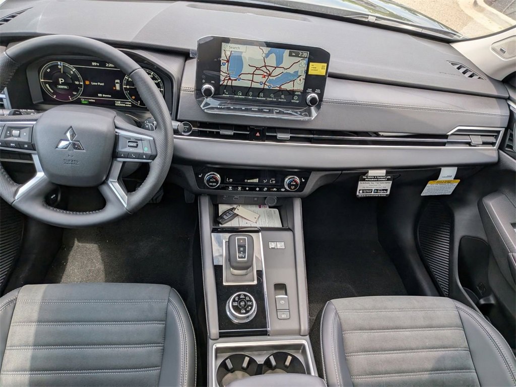 New 2025 Mitsubishi Outlander SE image 27