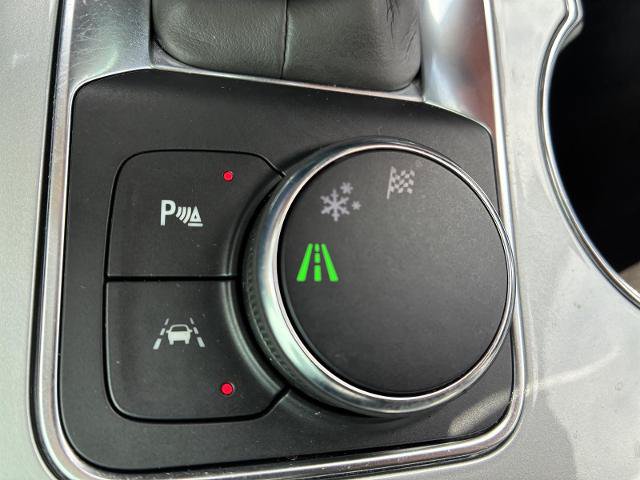 Used 2025 Chevrolet Blazer LT w/ Convenience Package FWD image 21