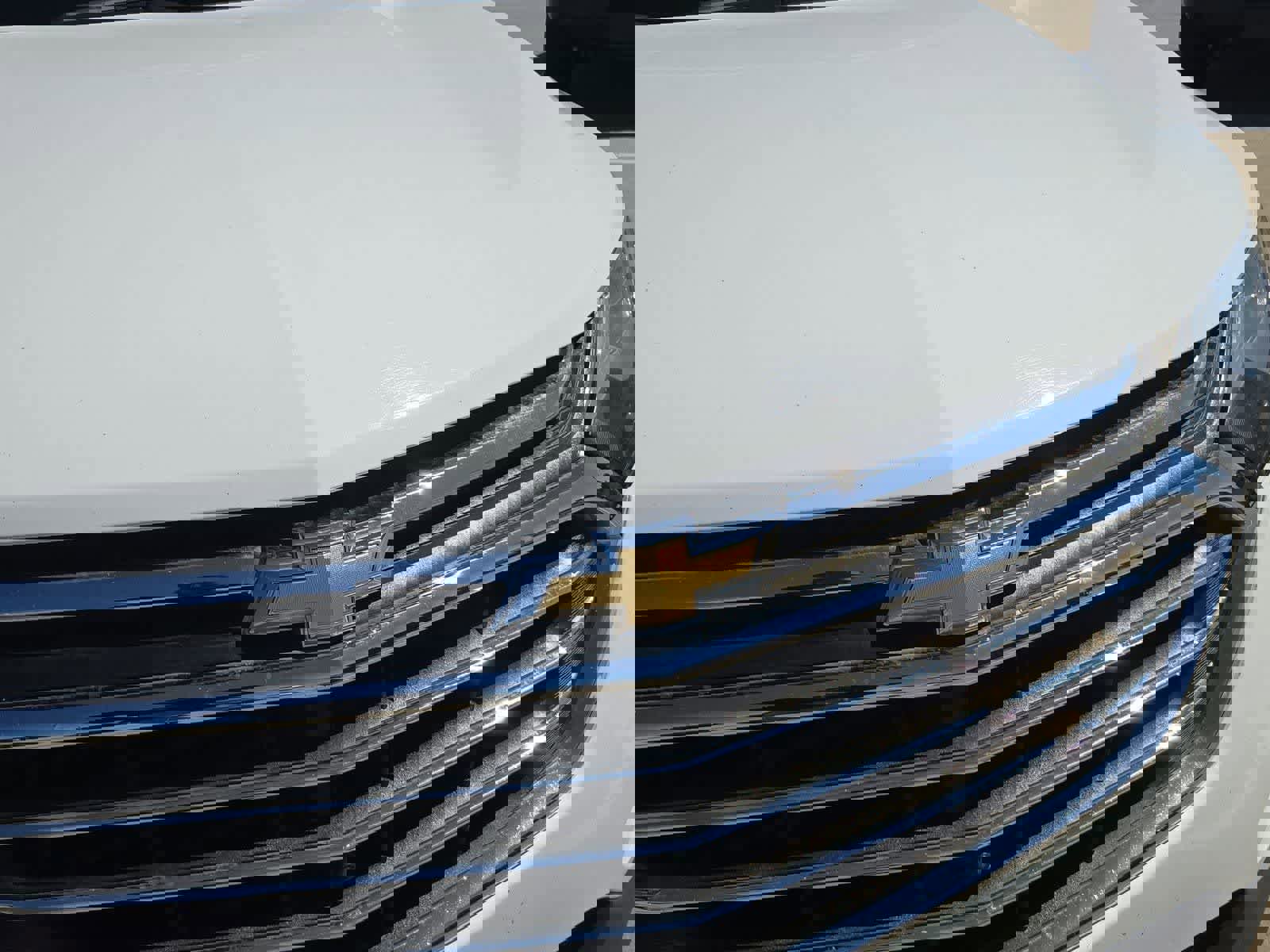 Used 2018 Chevrolet Equinox Premier AWD/4WD image 9