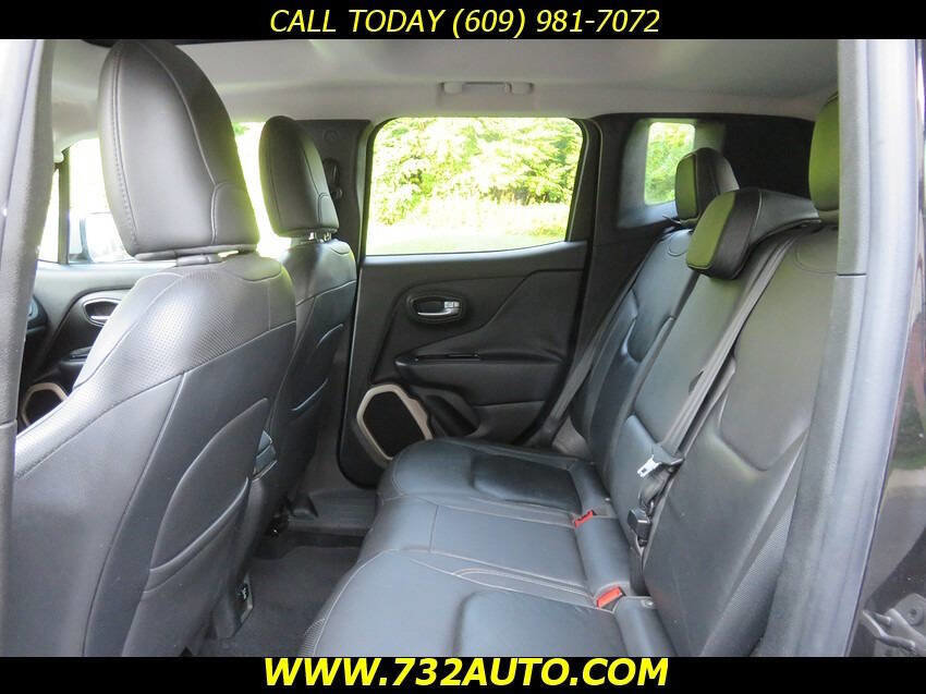 Used 2015 Jeep Renegade Limited w/ Trailer Tow Group AWD/4WD image 9