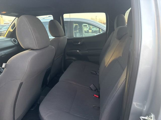 Used 2017 Toyota Tacoma TRD Sport image 14