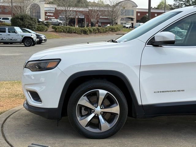 Used 2019 Jeep Cherokee Limited image 12