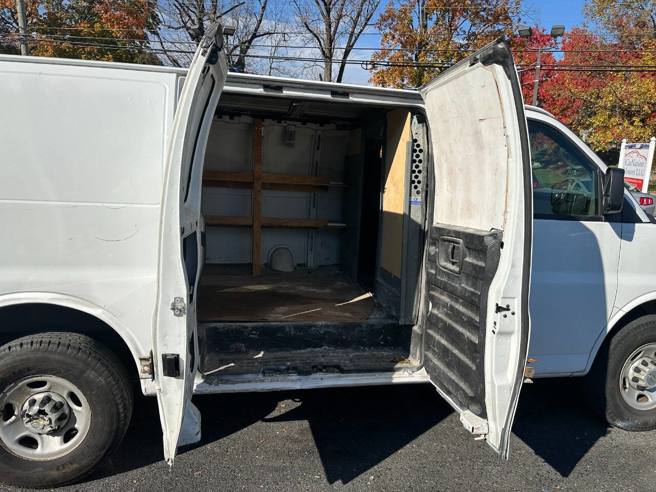 Used 2008 Chevrolet Express 2500 image 23