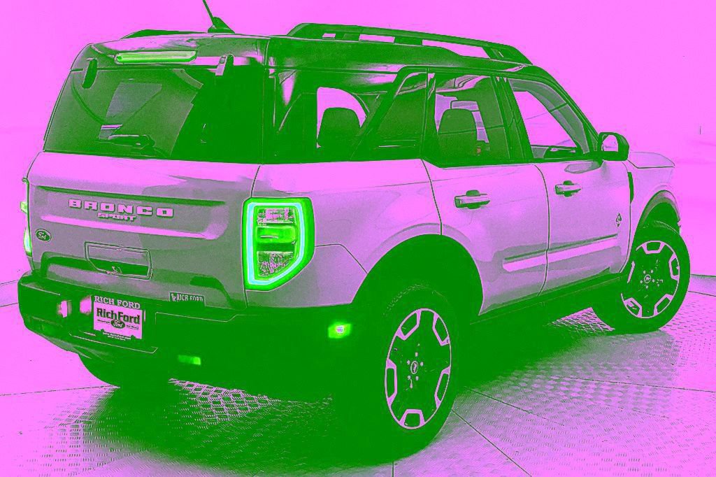 Certified 2024 Ford Bronco Sport Outer Banks w/ Tech Package AWD/4WD image 3