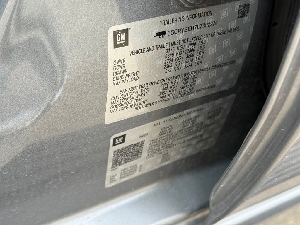 Used 2020 Chevrolet Silverado 1500 Custom w/ Custom Value Package AWD/4WD image 11