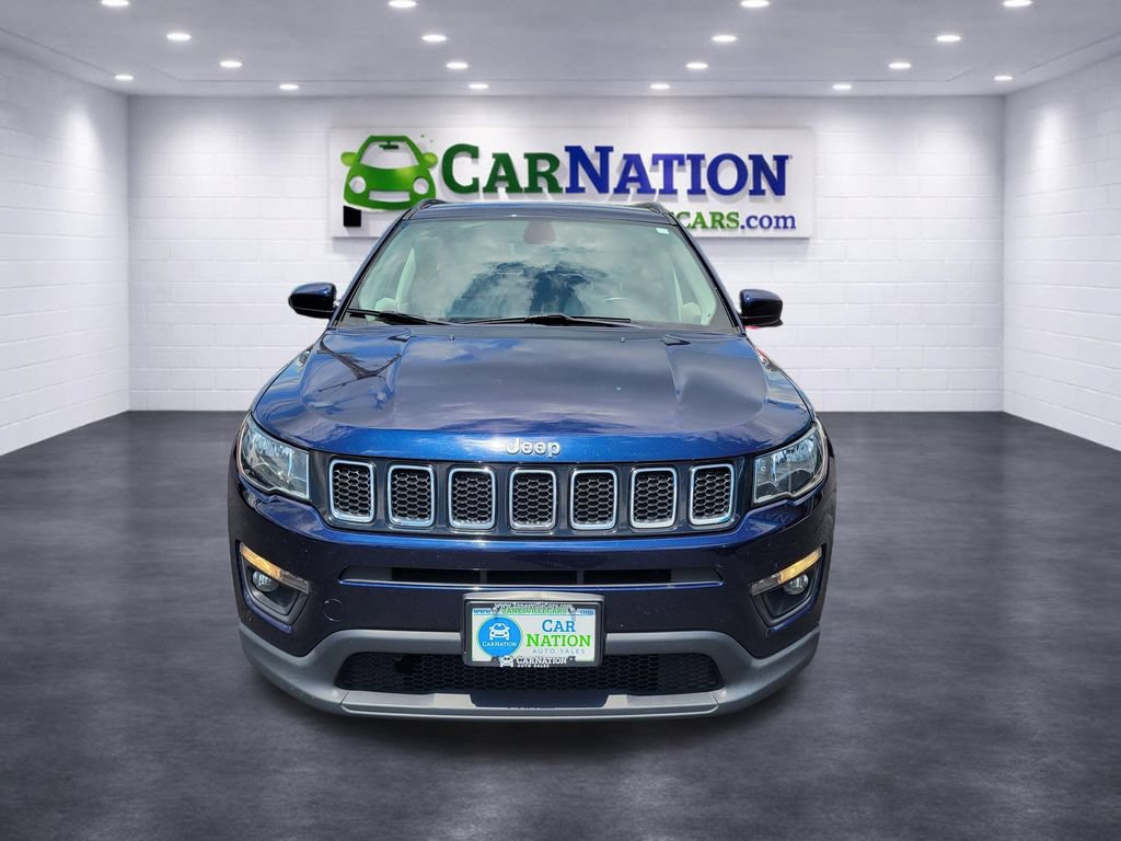 Used 2019 Jeep Compass Latitude w/ Cold Weather Group AWD/4WD image 2