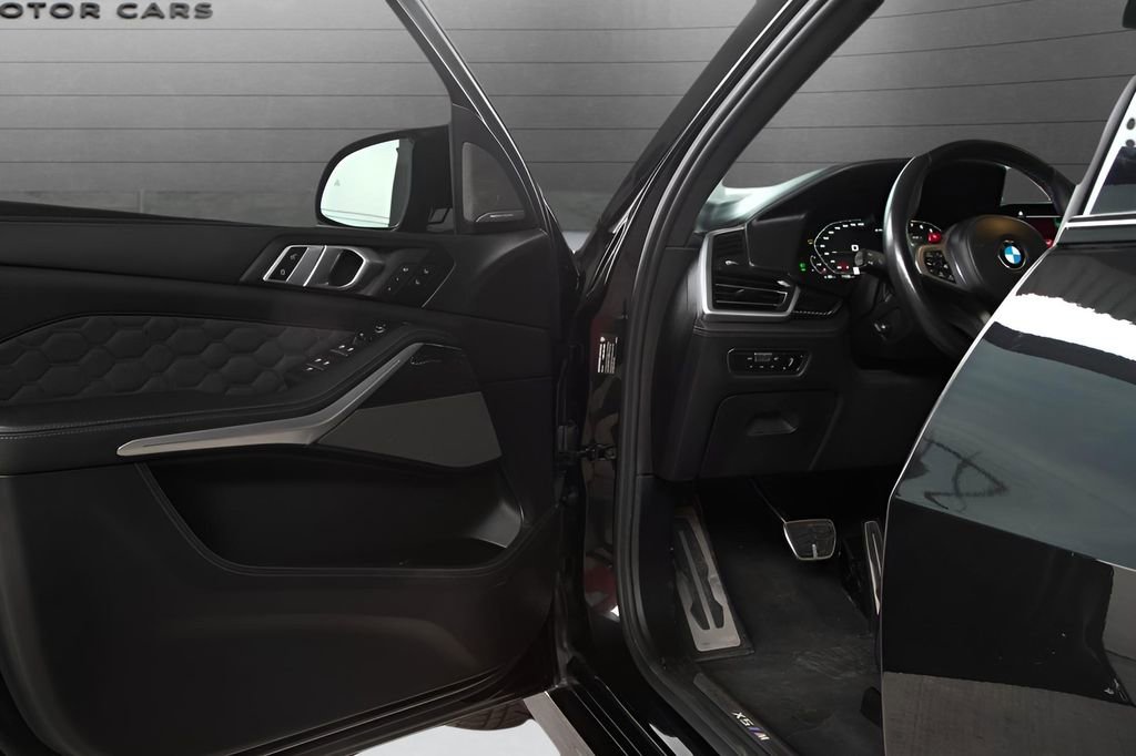 Used 2023 BMW X5 M w/ Executive Package image 11