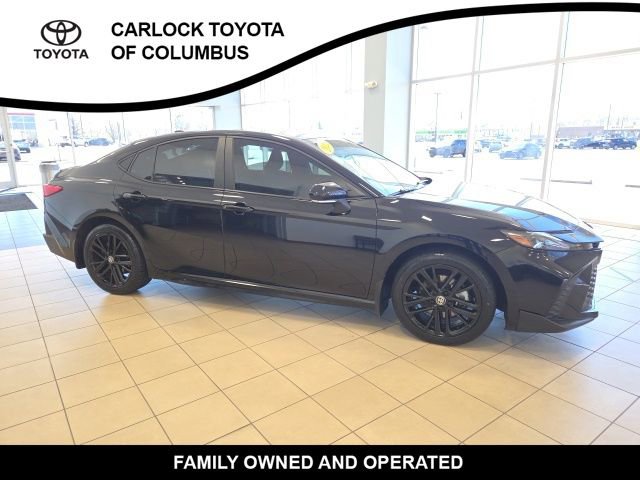 Used 2025 Toyota Camry SE w/ Convenience Package image 5