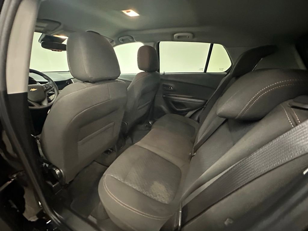 Certified 2022 Chevrolet Trax LS w/ Tint and Cruise Package image 23