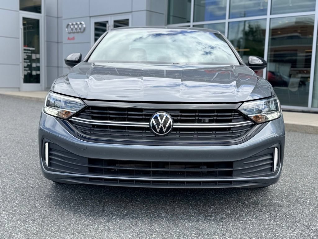 Used 2024 Volkswagen Jetta Sport FWD image 9