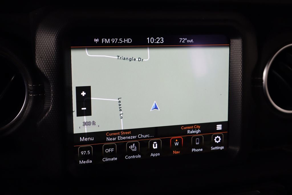 Used 2023 Jeep Wrangler Unlimited Sahara w/ Cold Weather Group AWD/4WD image 34
