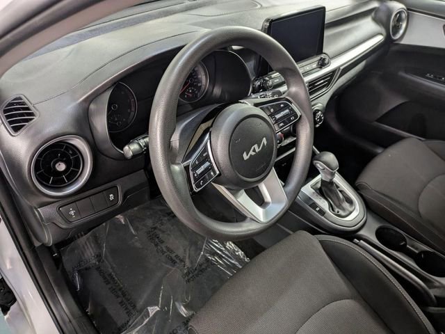 Used 2023 Kia Forte LXS FWD image 11
