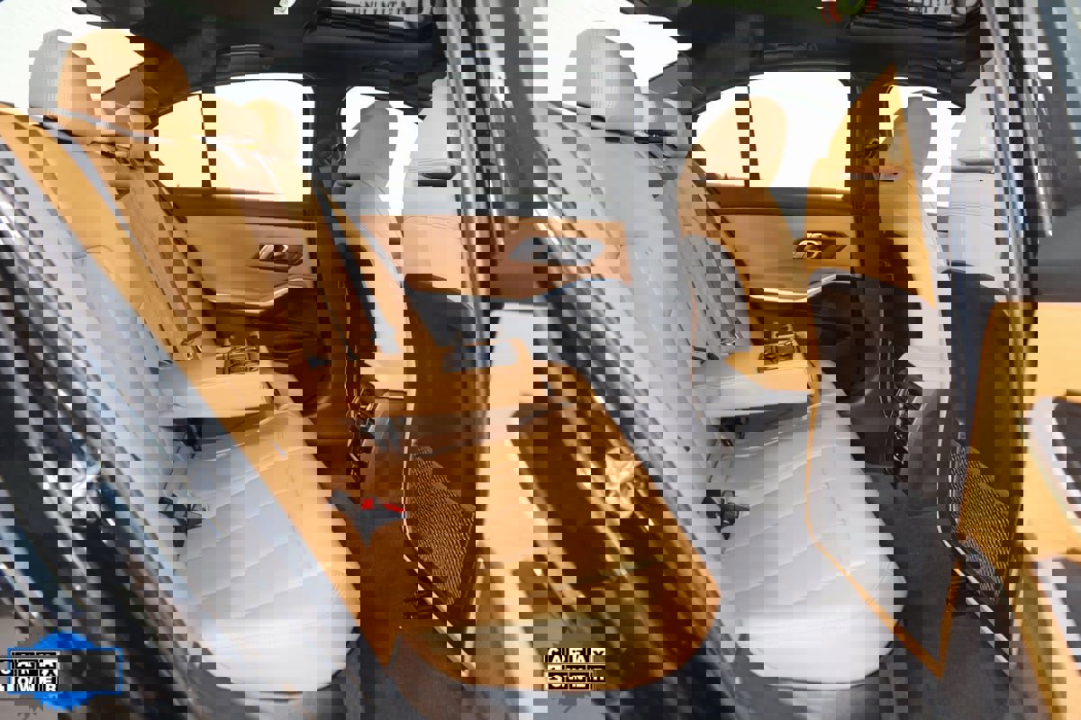 Used 2023 BMW 330i xDrive Sedan w/ Driving Assistance Package image 14