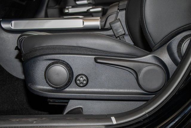 Certified 2022 Mercedes-Benz GLB 250 4MATIC image 15