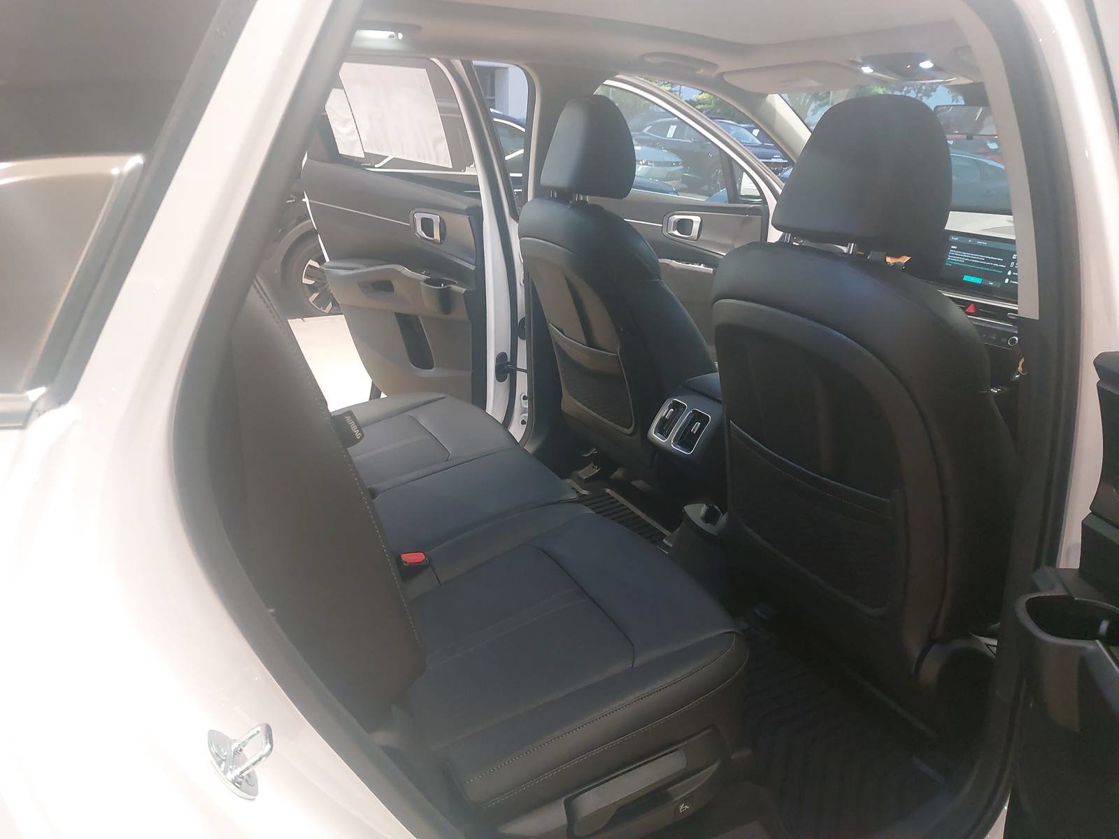 New 2026 Kia Sorento S w/ S Panoramic Sunroof Package FWD image 11