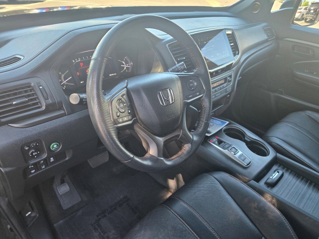 Certified 2023 Honda Passport TrailSport image 12