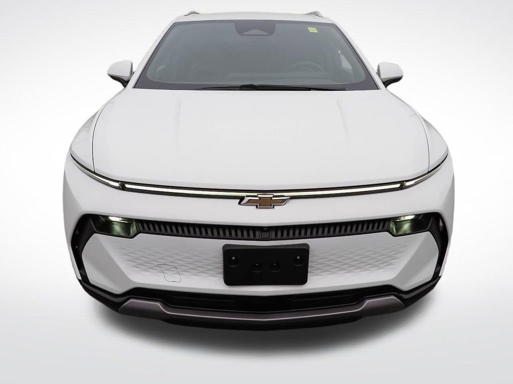 Used 2025 Chevrolet Equinox EV LT w/ Convenience Package FWD image 2