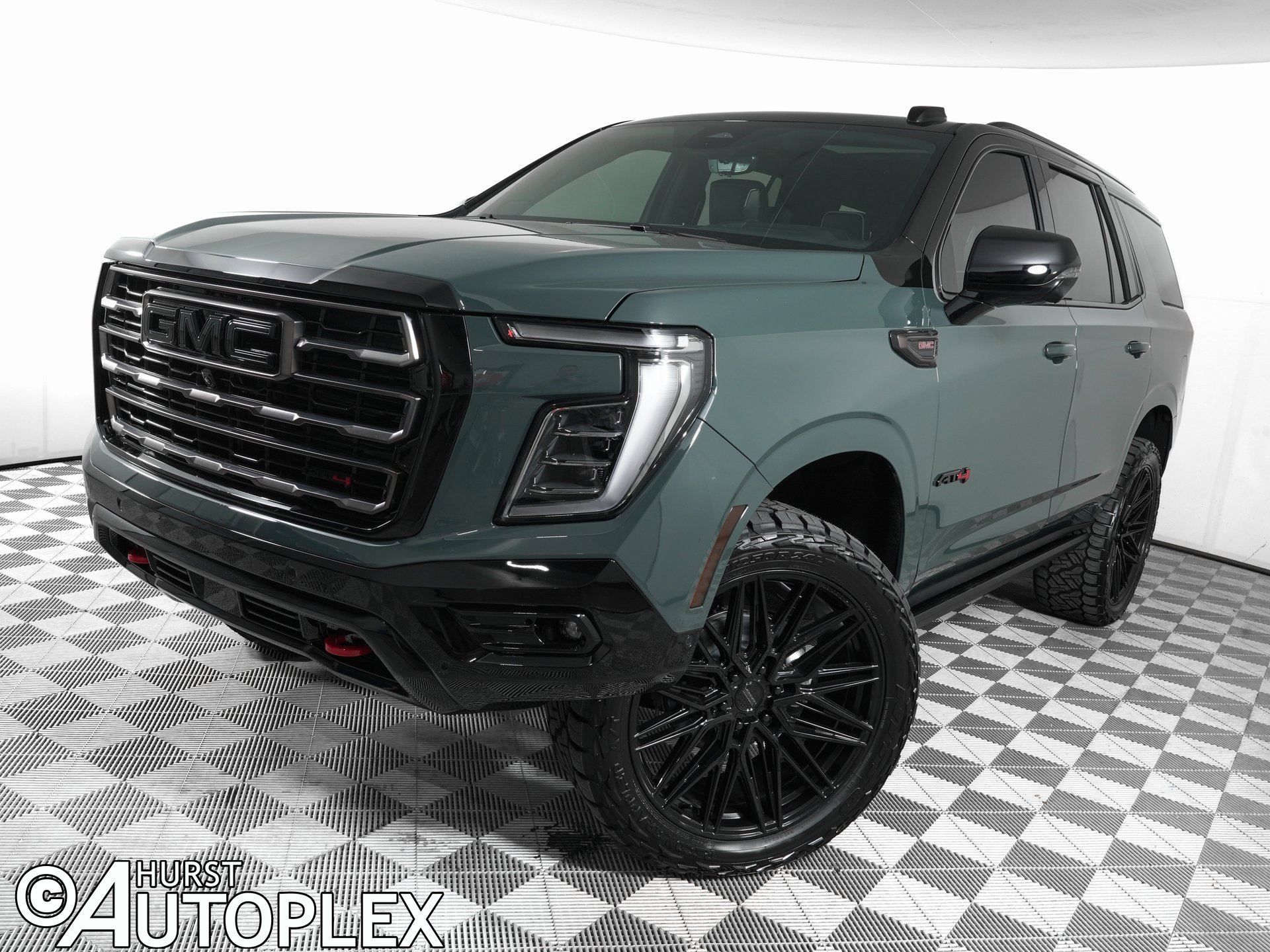 Used 2025 GMC Yukon AT4 Ultimate w/ LPO, Floor Liner Package