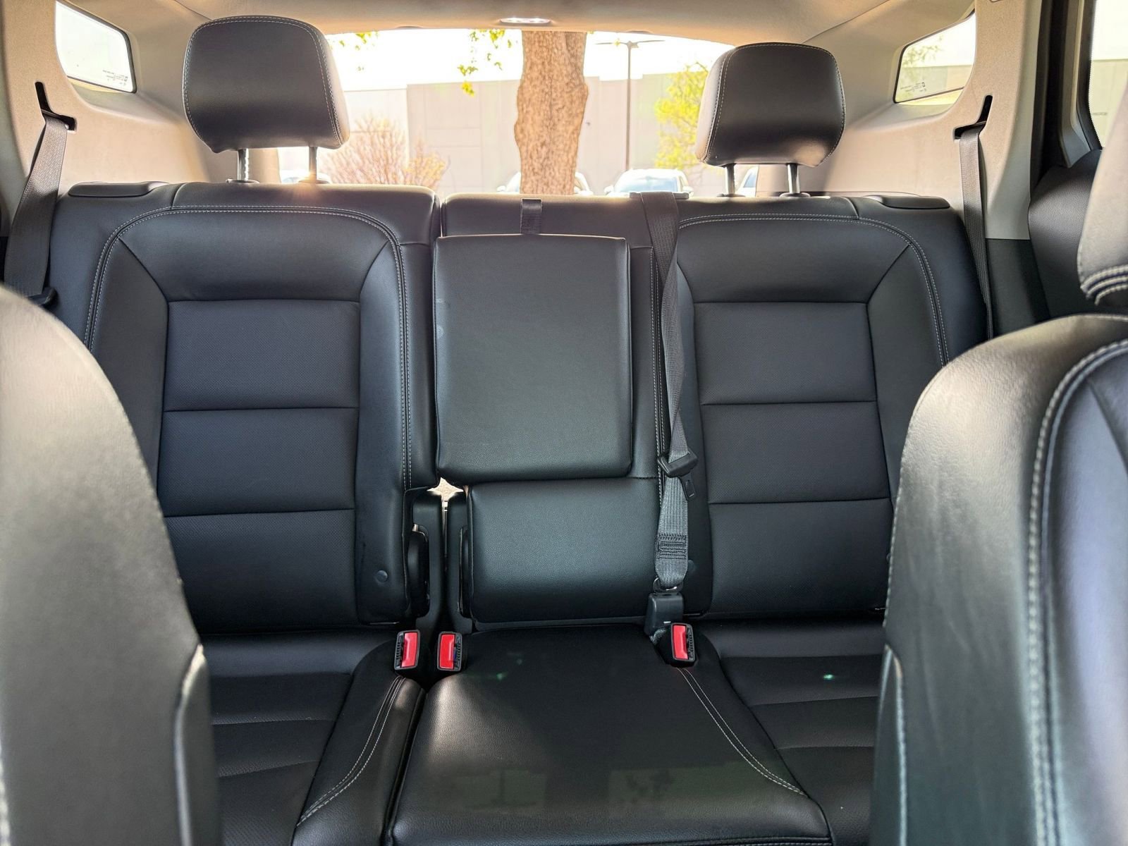 Used 2024 GMC Terrain SLT image 39