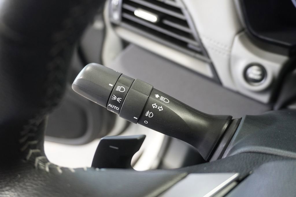 Used 2024 Subaru Outback Premium image 20