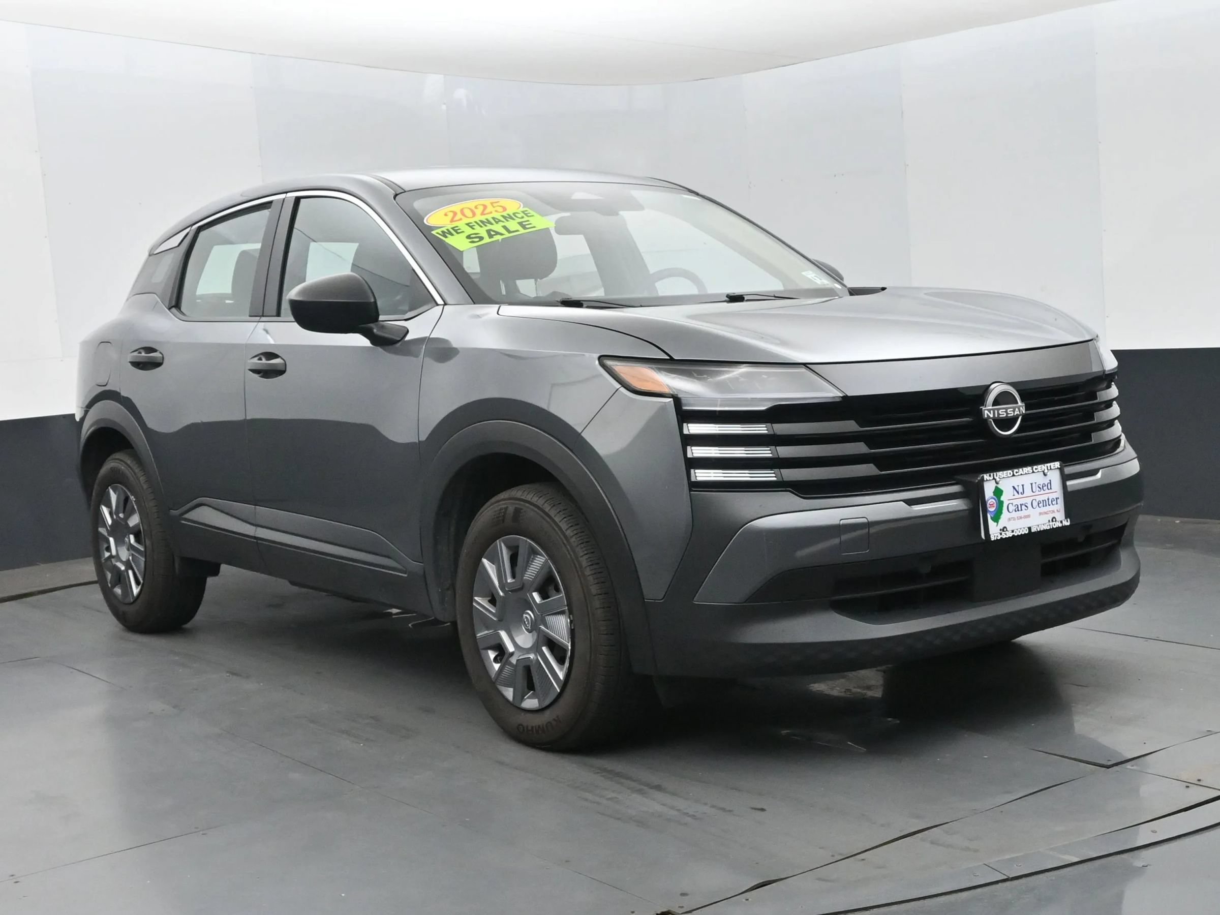 Used 2025 Nissan Kicks S AWD/4WD image 2