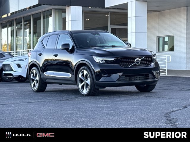 Used 2023 Volvo XC40 B4 Ultimate