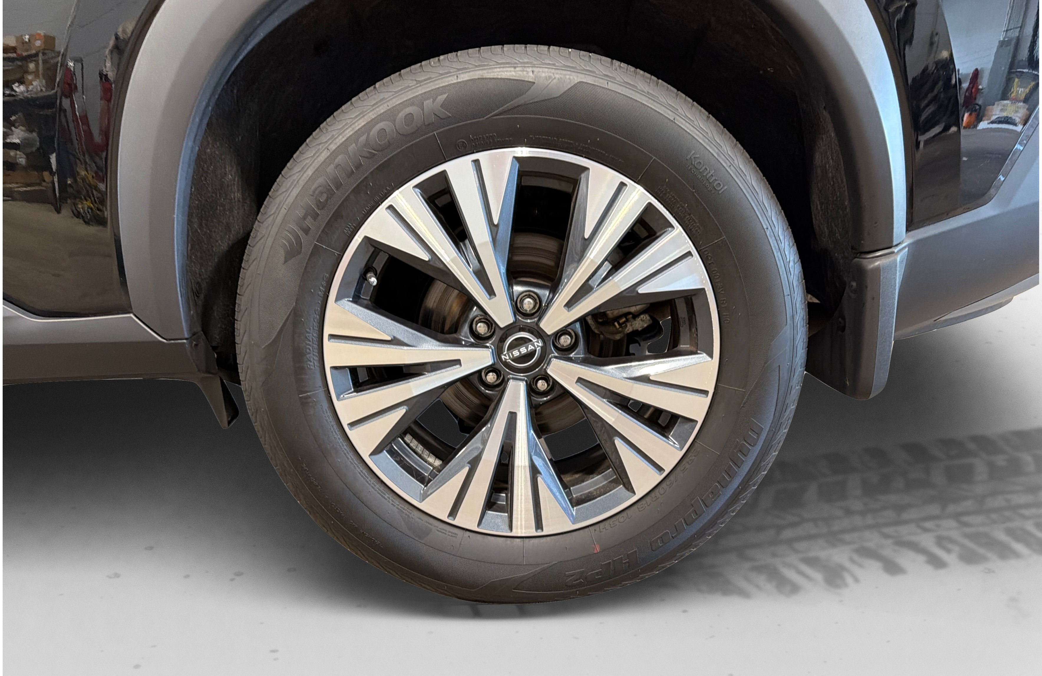 Used 2023 Nissan Rogue SV AWD/4WD image 46