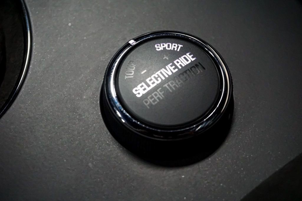 Used 2012 Chevrolet Corvette Z06 w/ 3LZ Preferred Equipment Group image 25