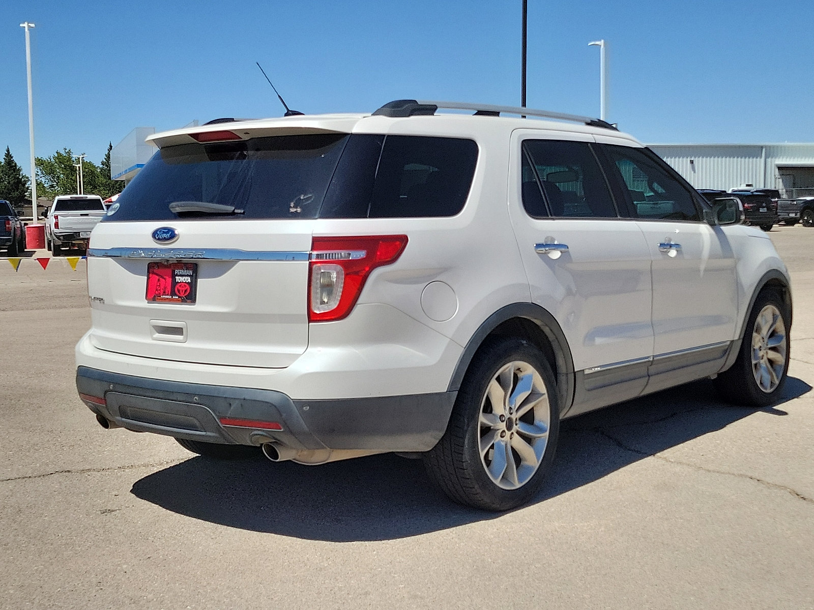 Used 2011 Ford Explorer Limited w/ 301A Rapid Spec Order Code FWD image 4