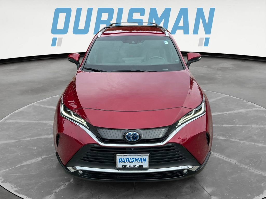 Used 2024 Toyota Venza Limited image 2