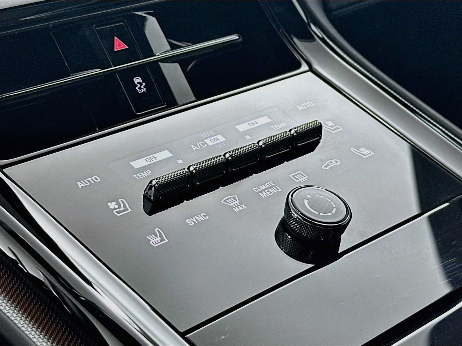 Certified 2025 Porsche Panamera 4 AWD/4WD image 21