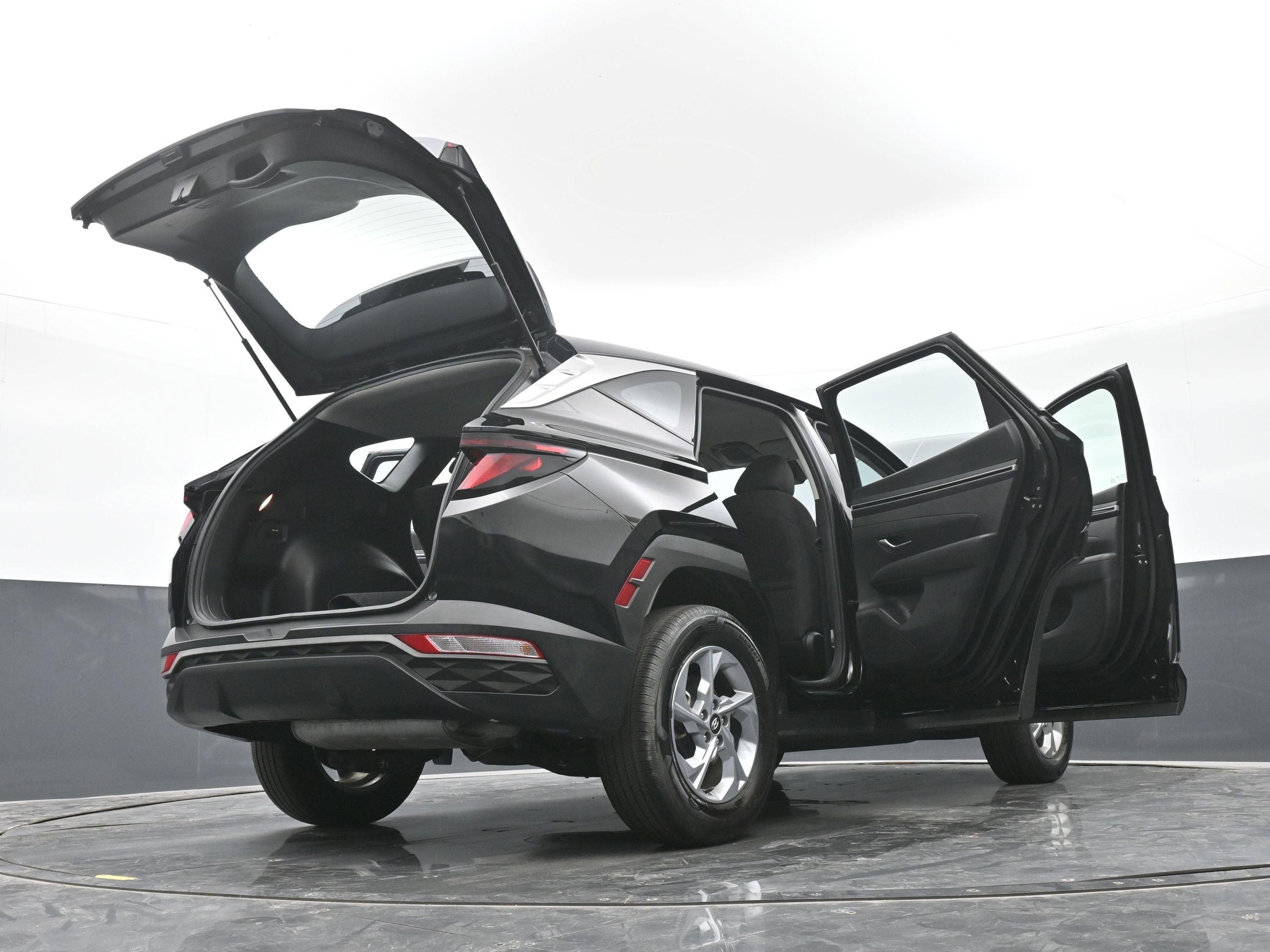 Certified 2023 Hyundai Tucson SE AWD/4WD image 49