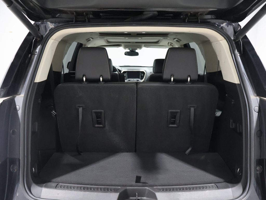 Used 2022 GMC Acadia Denali image 17