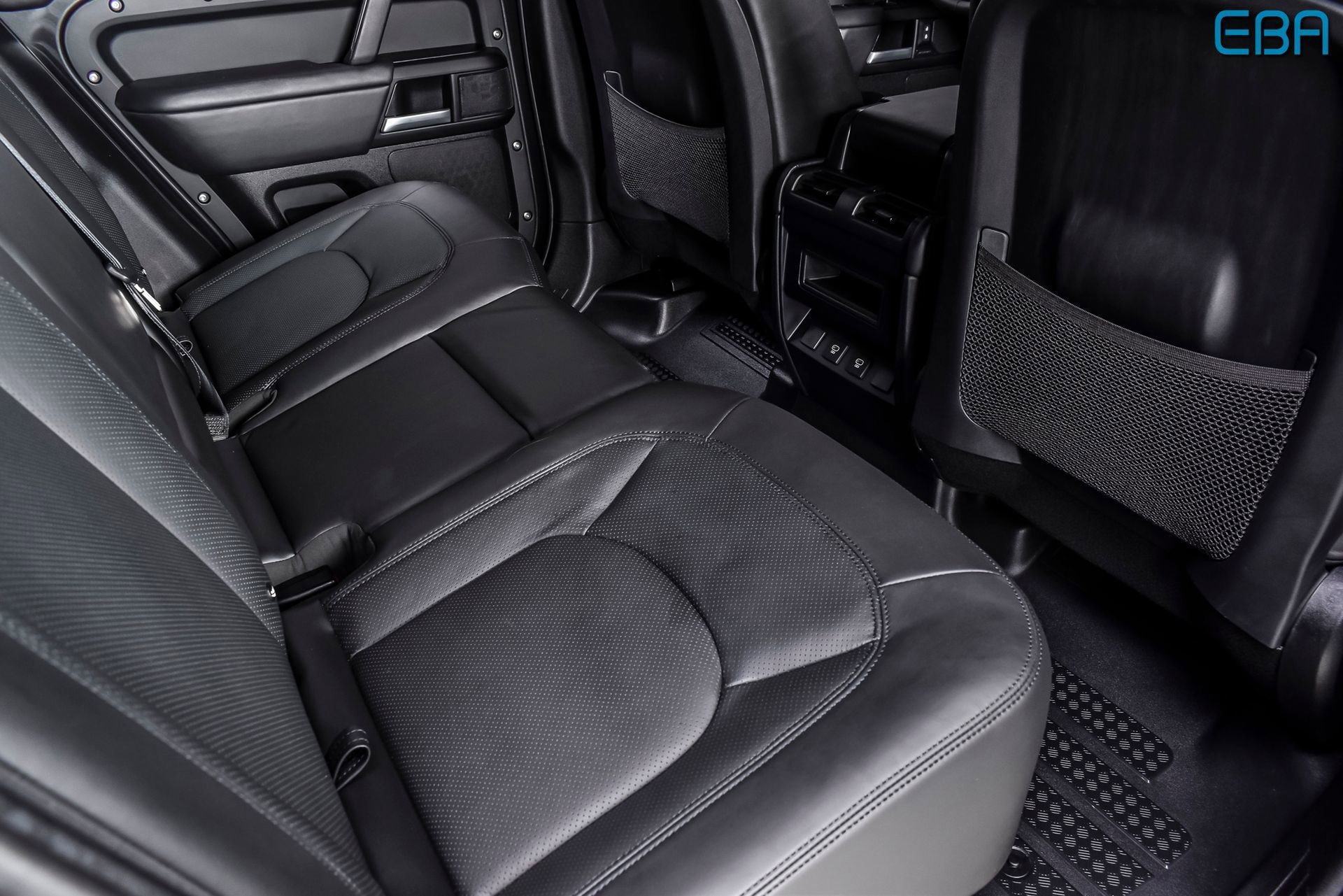 Used 2025 Land Rover Defender 110 S image 22