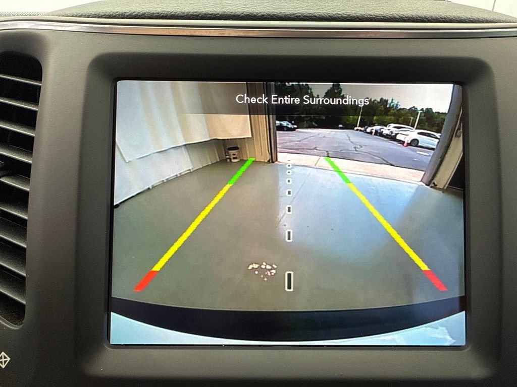 Used 2023 Jeep Cherokee Altitude Lux w/ Lux Elite Package AWD/4WD image 25