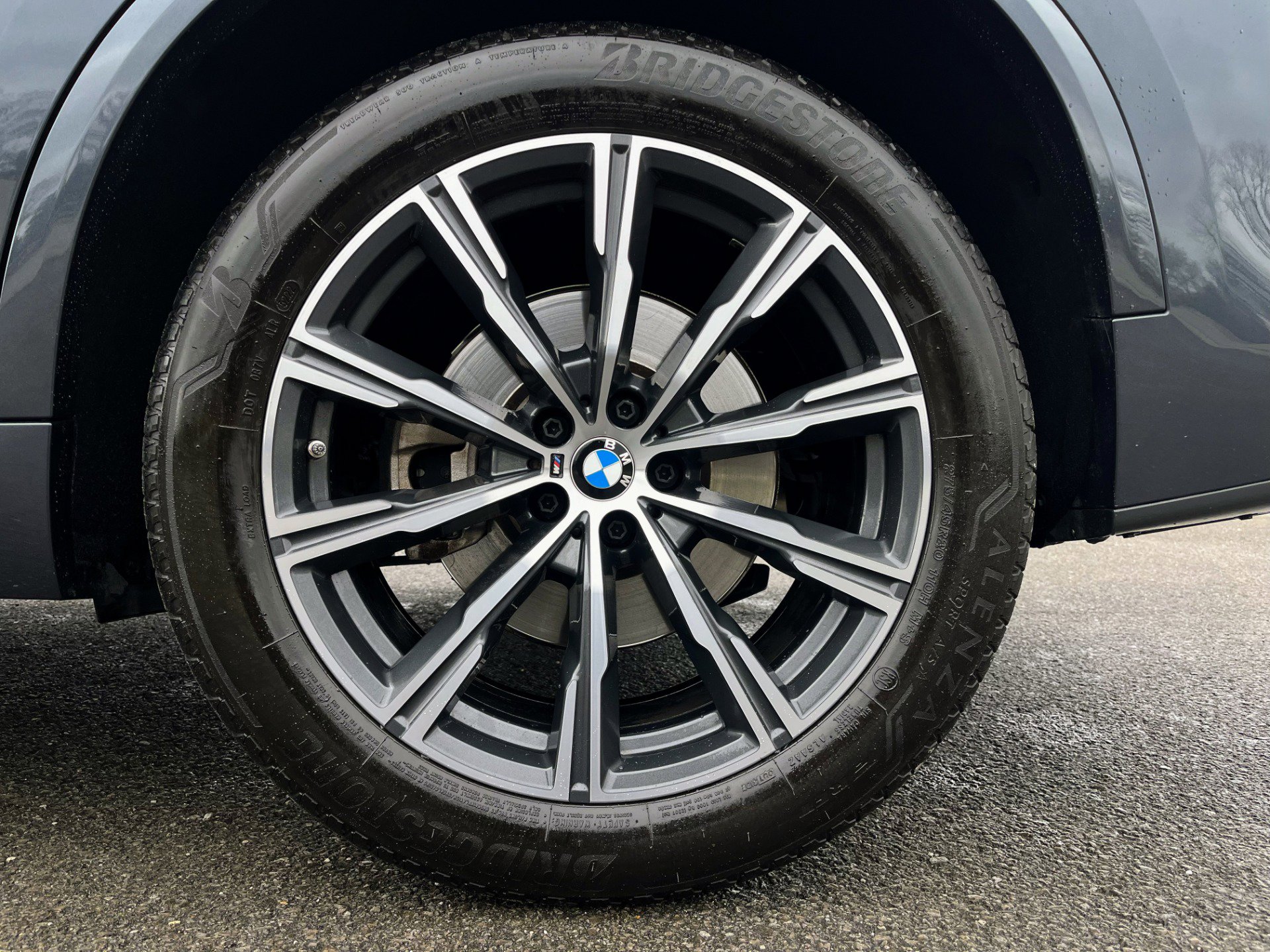 Used 2022 BMW X5 xDrive40i w/ M Sport Package image 73