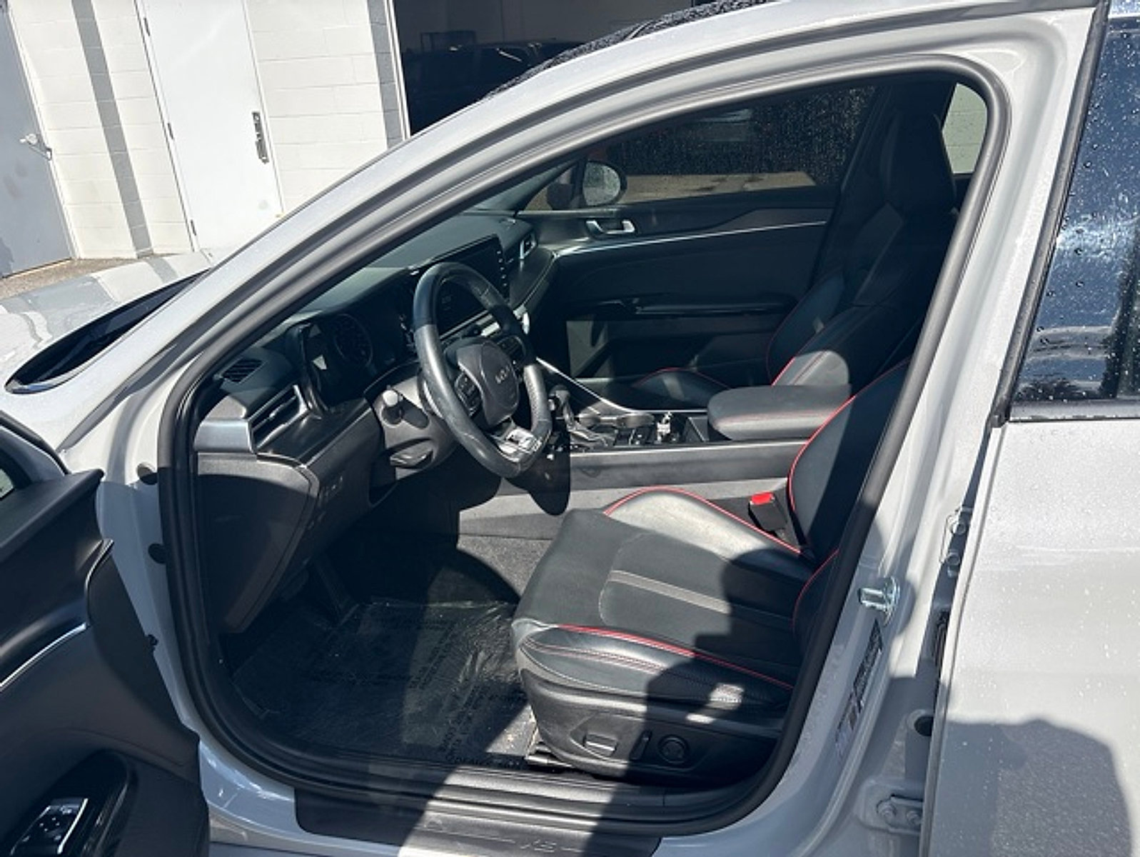 Used 2023 Kia K5 GT FWD image 11