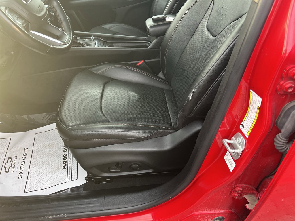 Used 2022 Jeep Compass Limited w/ (RED) Package image 10