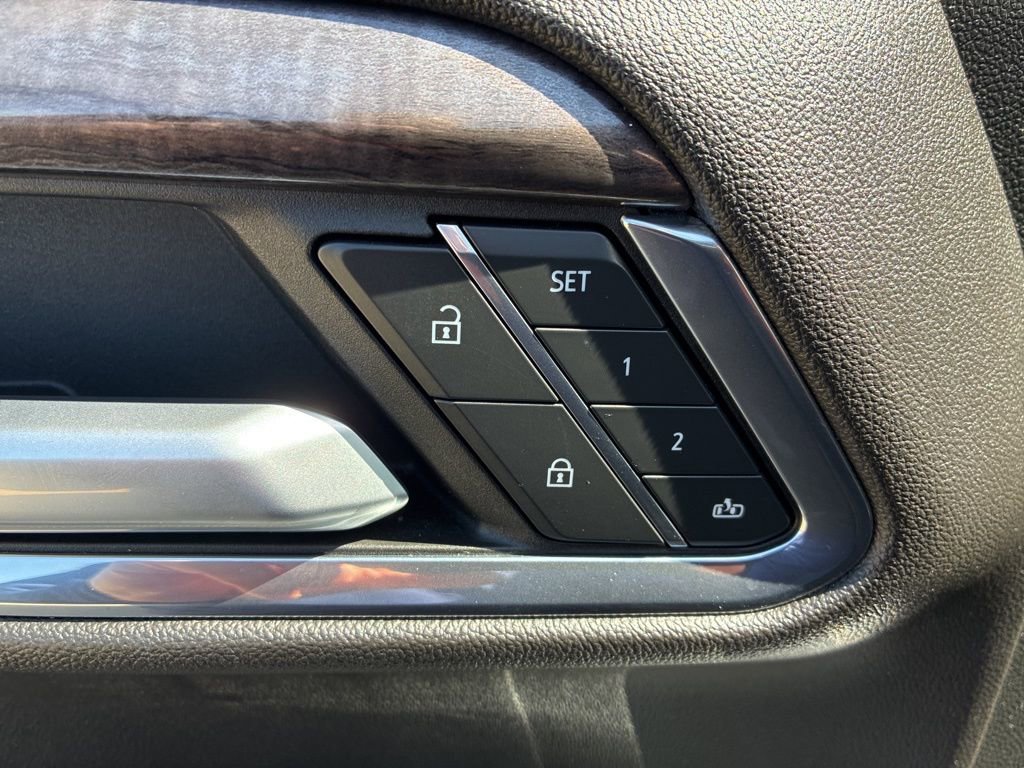 Used 2023 Chevrolet Silverado 1500 LTZ image 19